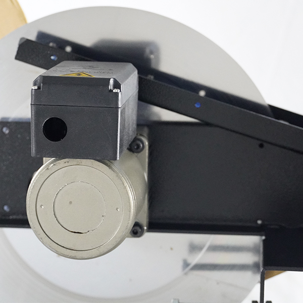 円盤型油水分離器 D300BLS 円盤型油水分離器 D300BLS