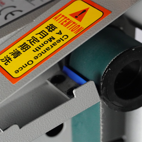 ベルト式油水分離器 B4031 ベルト式油水分離器 B4031