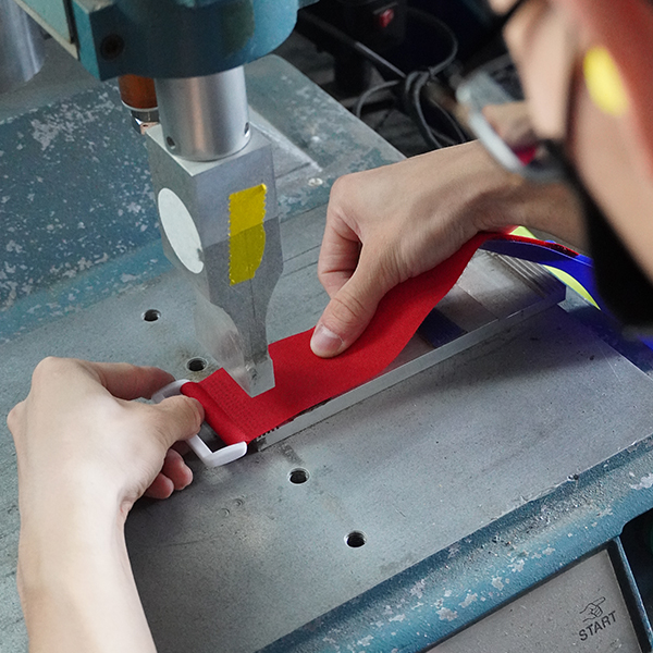 トラベルフックとループのプラスチック溶接